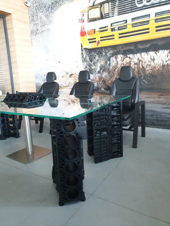 Zestaw motoryzacyjny 09 – zestaw mebli i dekoracji motoryzacyjnych YJA Moto Art