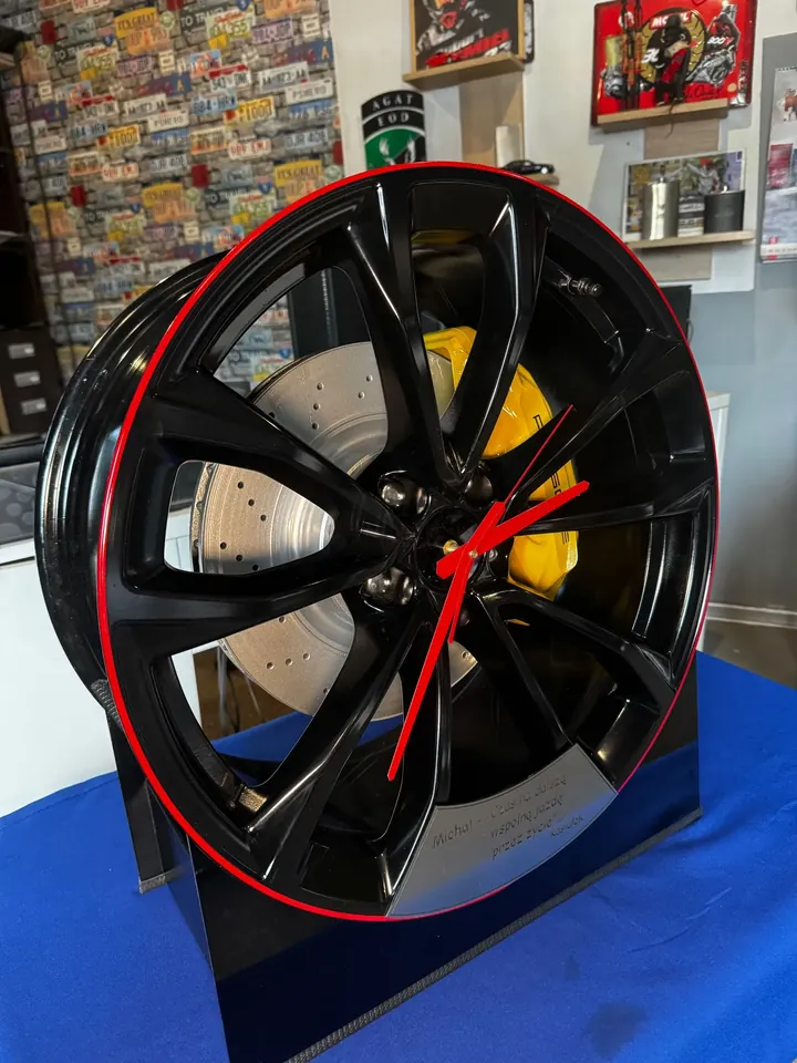 Porsche Zegar01 – zegar wykonany z felgi samochodowej YJA Moto Art